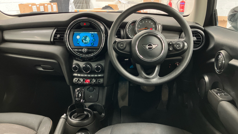 MINI Hatchback 1.5 Cooper Classic II 3dr Auto Petrol Hatchback